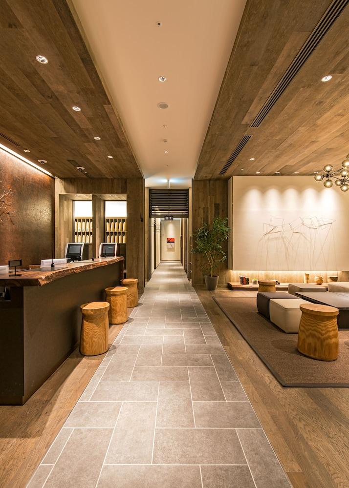 Jr Hotel