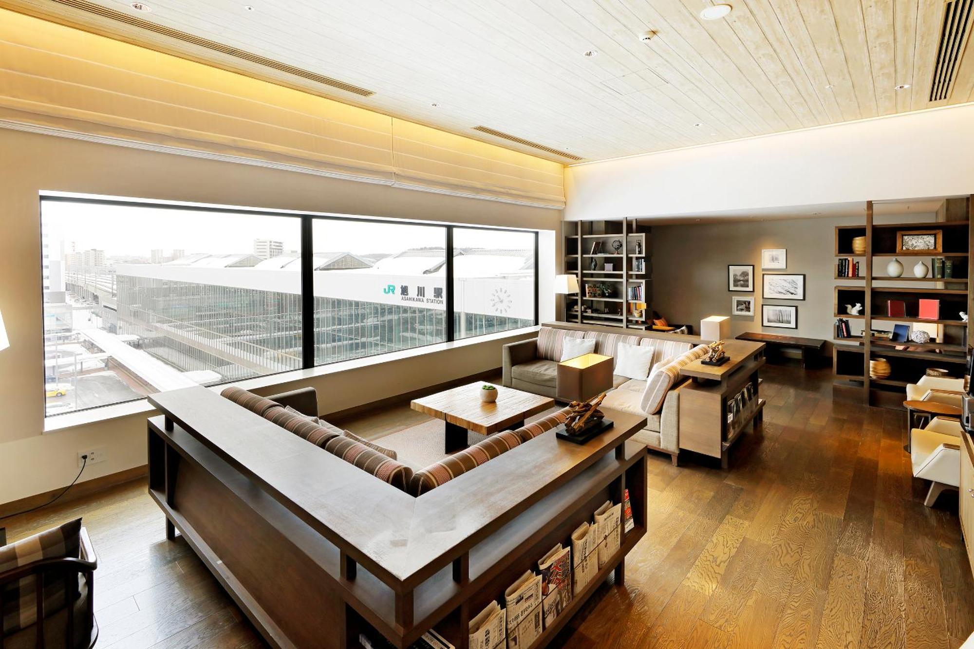 Jr Hotel 3*